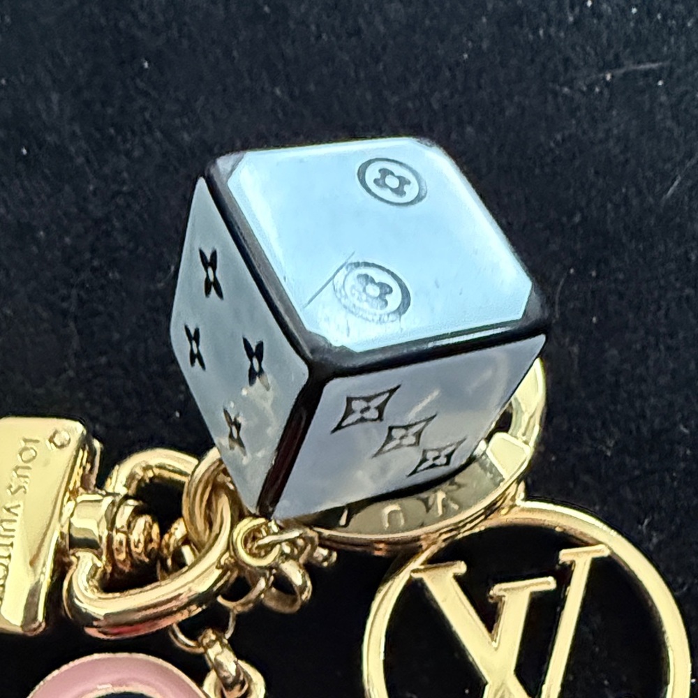 Louis Vuitton Gold and Red Heart Key Holder - Picture 7 of 7
